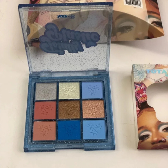 . ๐BH Cosmetics x Iggy Totally Plastic COLLECTION!๐๐๐๐โจ - Picture 7 of 7